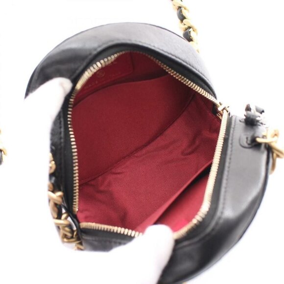 Chanel 19 Round Clutch With Chain Black Quilted Lambskin - Picture 4 of 10